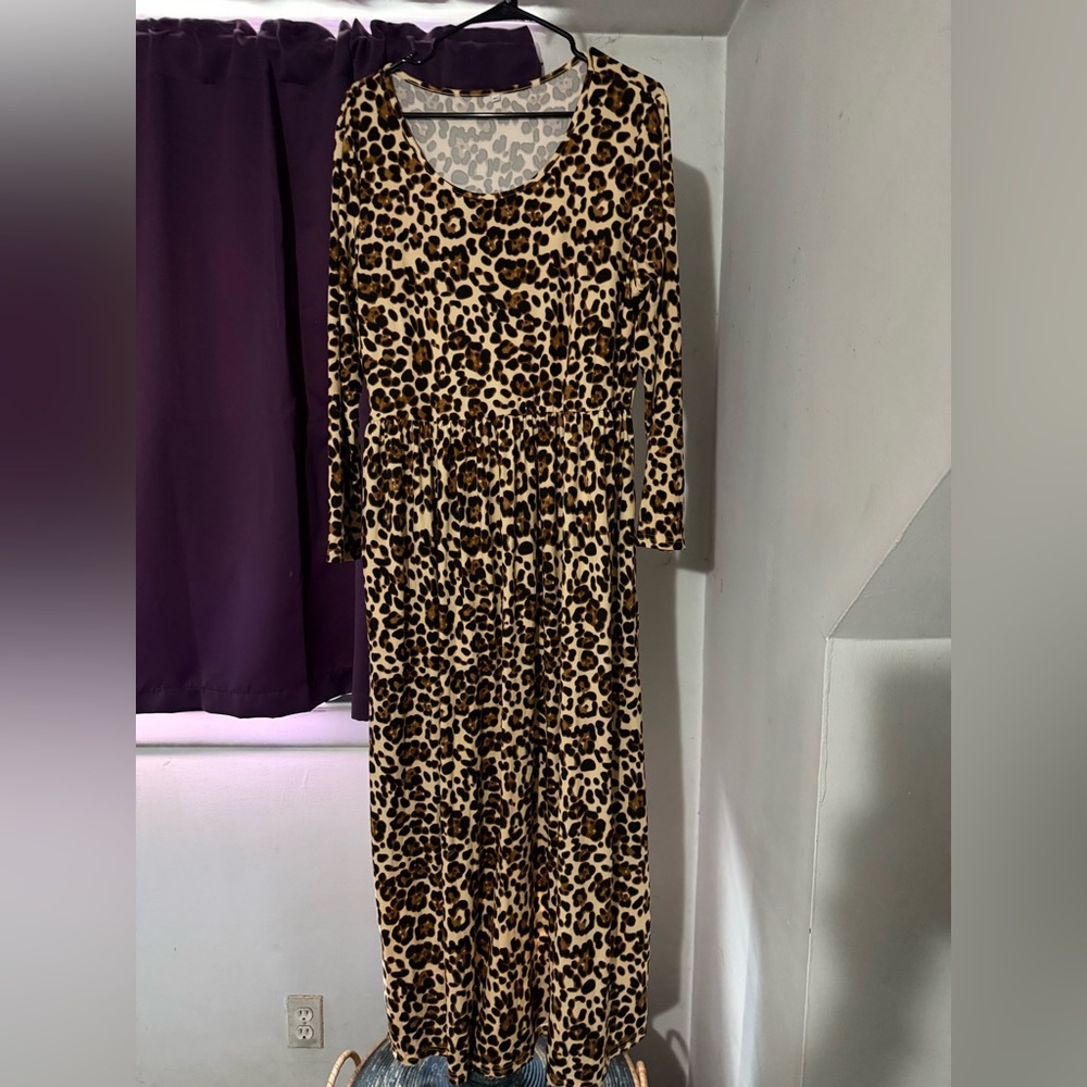 Leopard Print Long Sleeve Maxi Dress - Beige/Brown